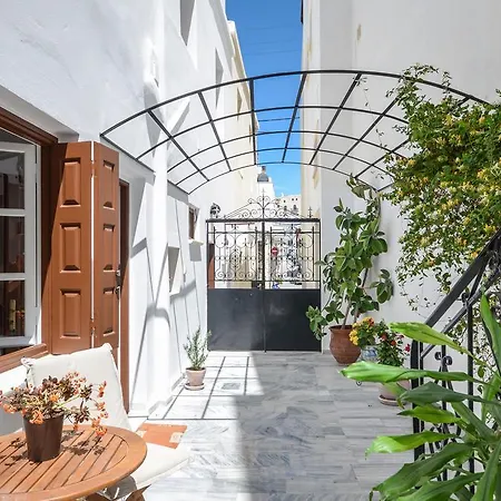 Center Houses * Naxos City