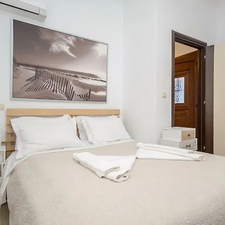 Center Houses Apartment