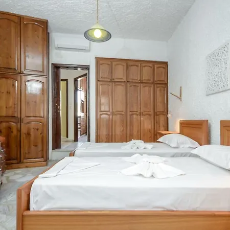 Naxos Center شقة Naxos City