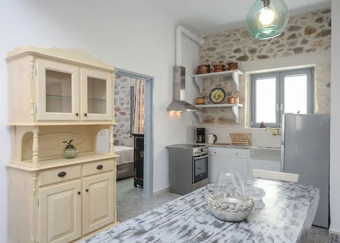 Daire Naxos Center *